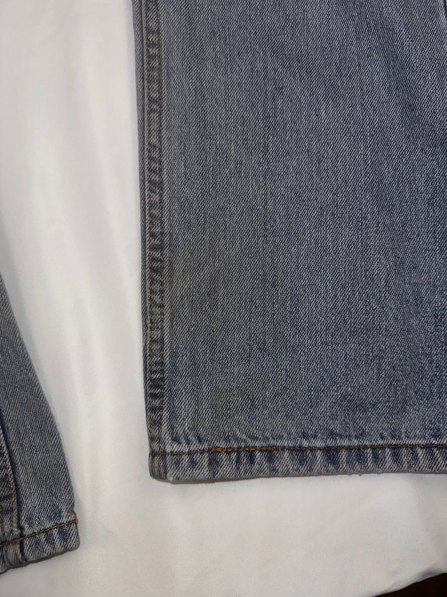 Levis Denim 32